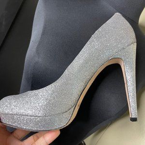 Vince Camuto Sarika Silver eclipse heels Size 10B
